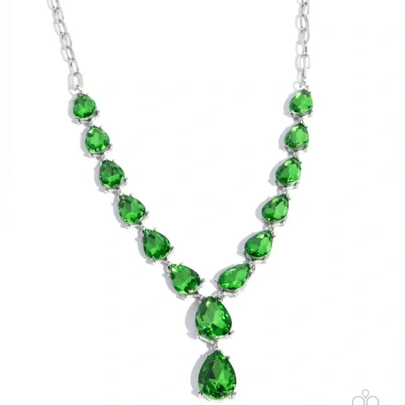 NWT Emerald Teardrop Gems Necklace & Earring - Picture 4 of 5